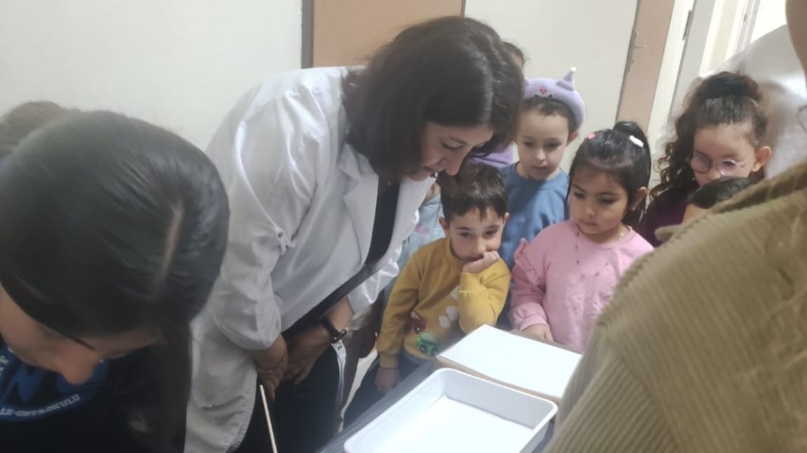ÖĞRENCİLERİMİZLE BİRLİKTE EBRU ETKİNLİĞİMİZ